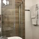דירה Unique 106 *
